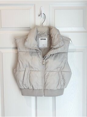 Garage Mini Puff Vest 2.0 in Beige - XS